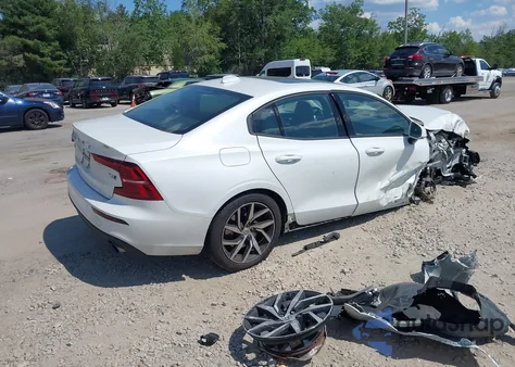 2020 Volvo S60 T6 Momentum from USA, damaged, VIN 7JRA22TK6LG071949